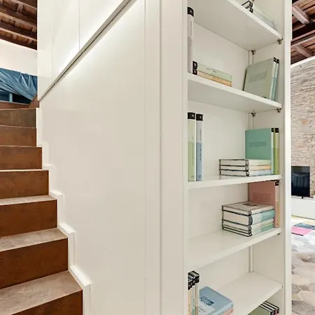 Sleek Flat 4 Guests 450mt From The Colosseum Apartman