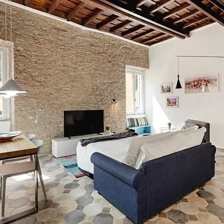 Sleek Flat 4 Guests 450mt From The Colosseum * Róma